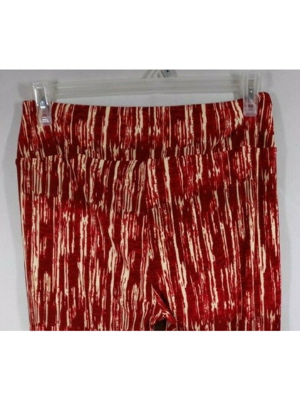 New LuLaRoe Tall & Curvy Leggings With Yellow & Red Streaks Design